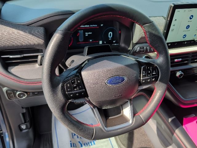 Certified 2025 Ford Explorer ST-Line AWD/4WD image 18