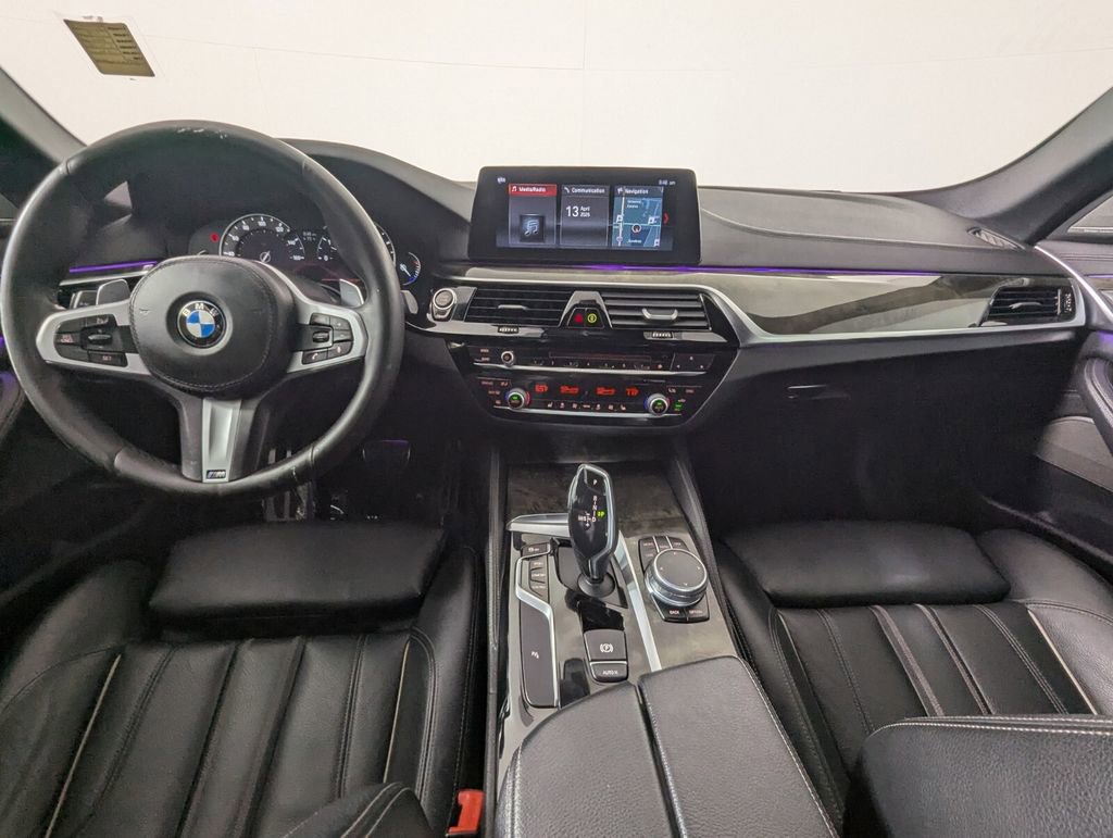 Used 2018 BMW 540i w/ M Sport Package image 14