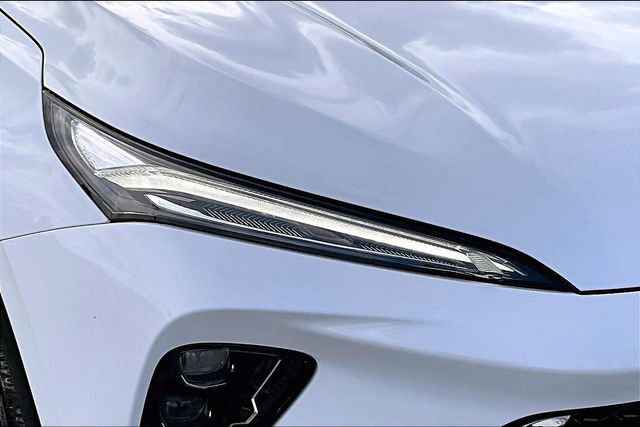 Certified 2025 Buick Envision Sport Touring image 29