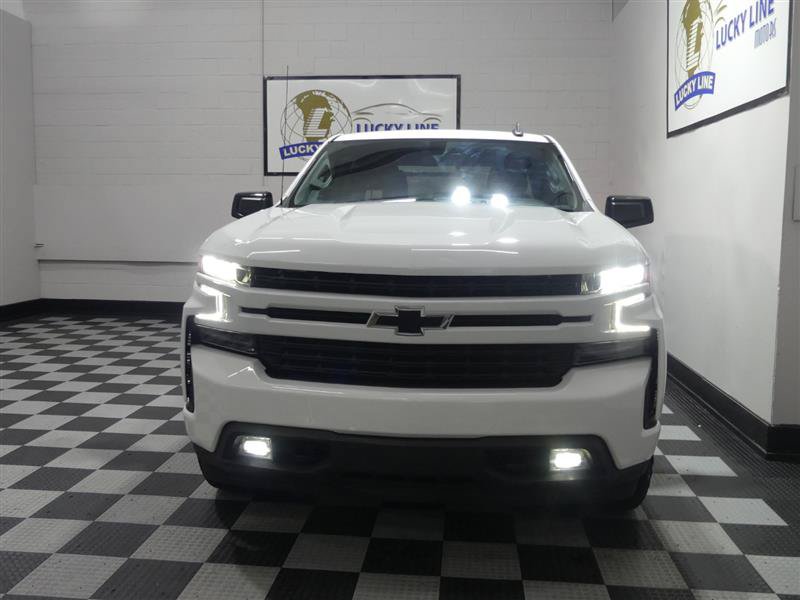 Used 2020 Chevrolet Silverado 1500 RST w/ RST Value Package AWD/4WD image 2