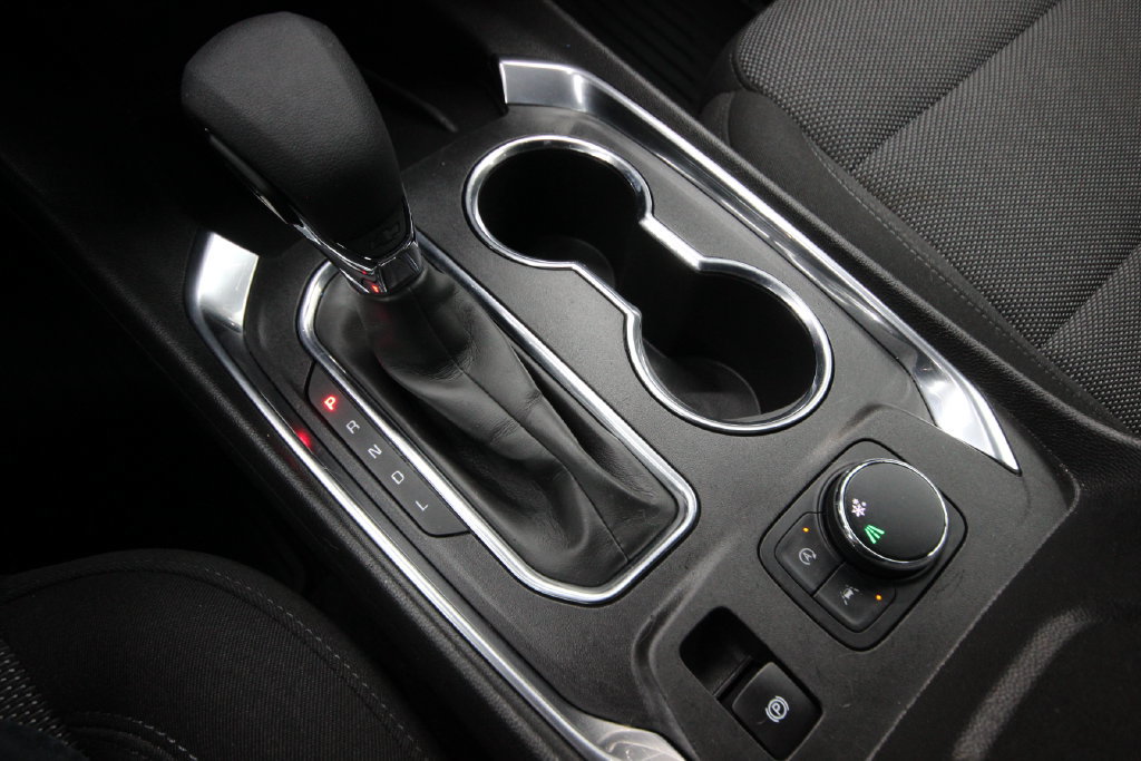 Used 2023 Chevrolet Traverse LT FWD image 24