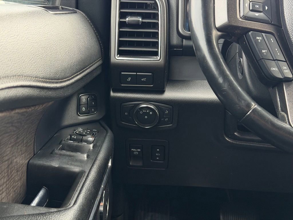 Used 2021 Ford Expedition Max Limited AWD/4WD image 34