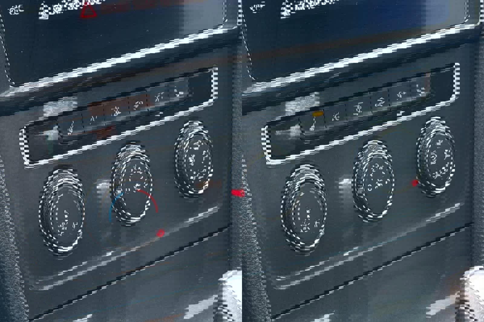 Used 2019 Volkswagen Golf SE image 21