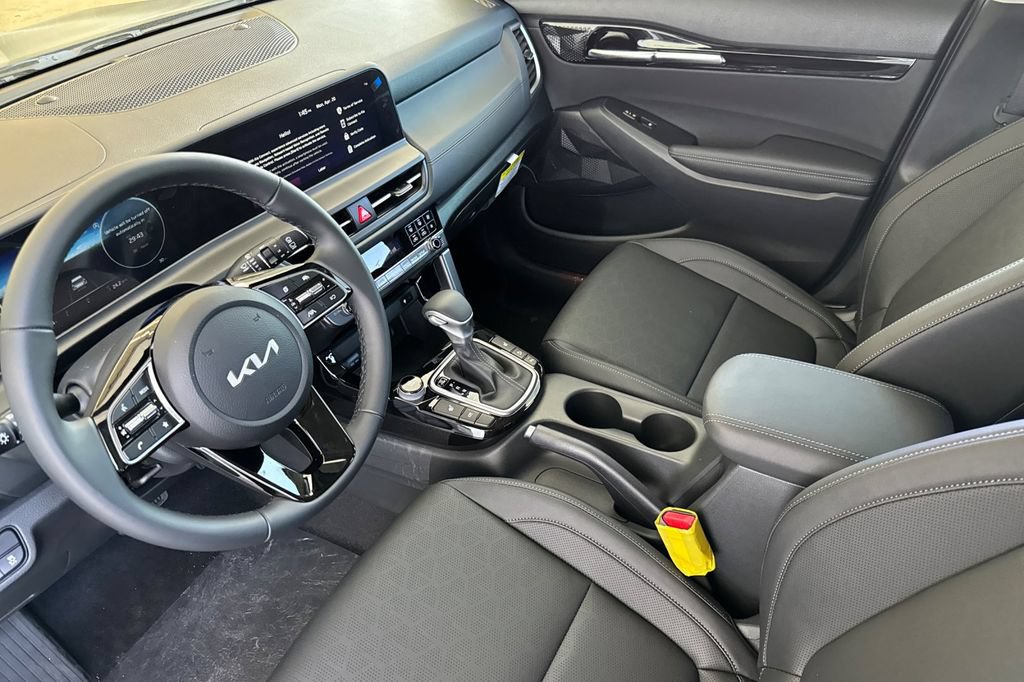 New 2026 Kia Seltos EX FWD image 10