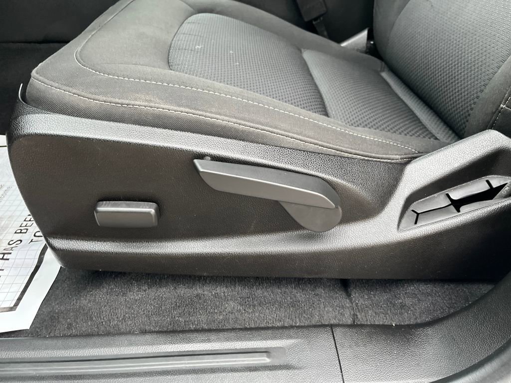 Used 2020 Chevrolet Colorado LT image 55