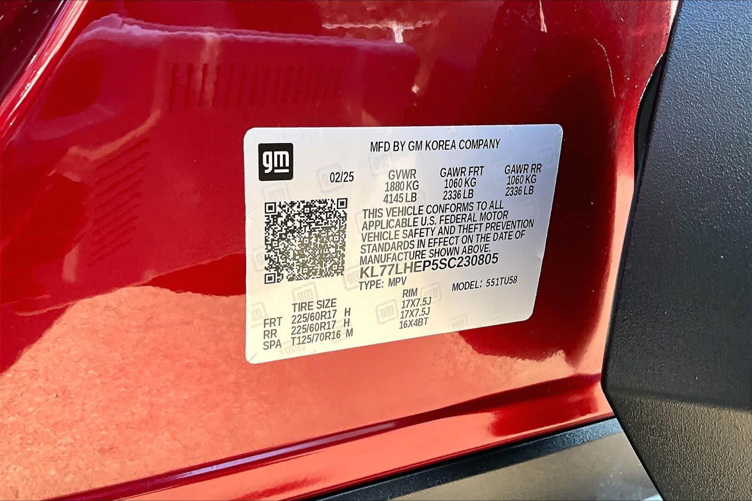 Used 2025 Chevrolet Trax LT w/ LT Convenience Package FWD image 34