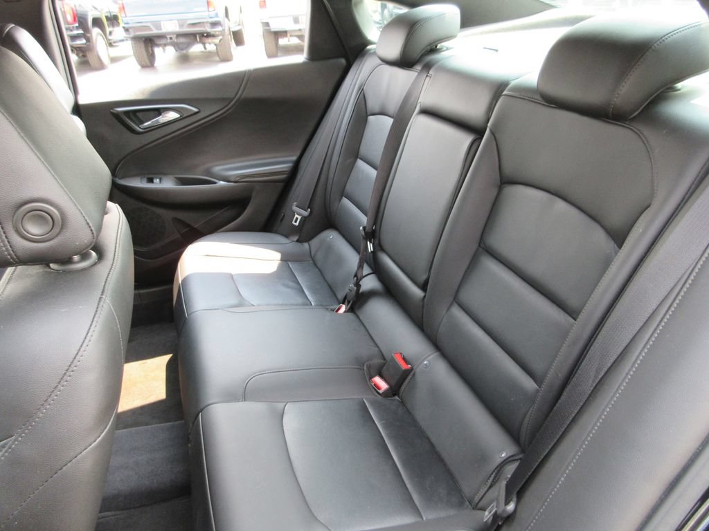 Certified 2018 Chevrolet Malibu LT w/ Leather Package FWD image 18