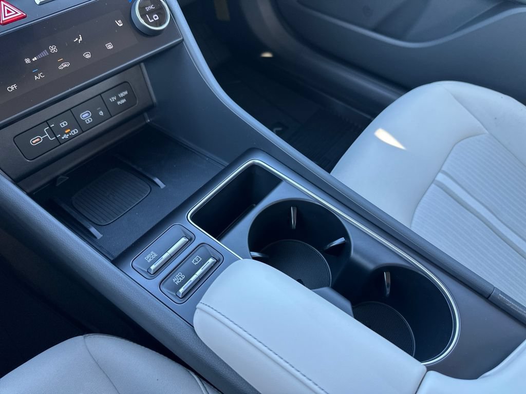 New 2026 Hyundai Sonata SEL AWD/4WD image 11