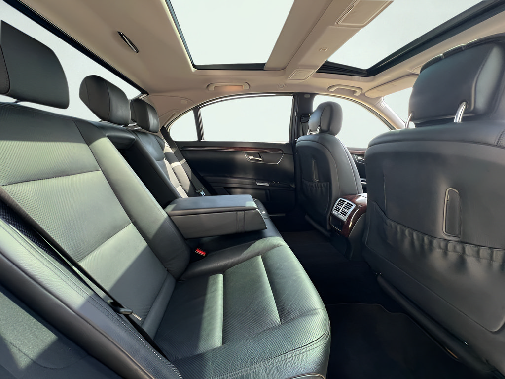 Used 2010 Mercedes-Benz S 550 image 26