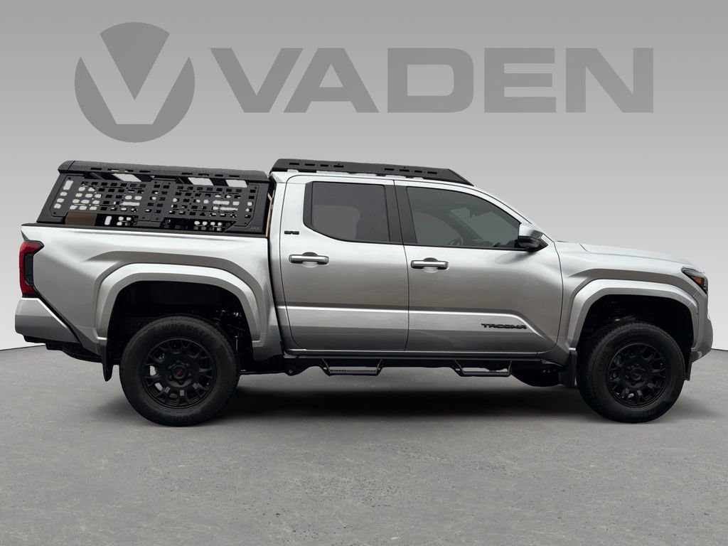 Used 2025 Toyota Tacoma SR5 image 4