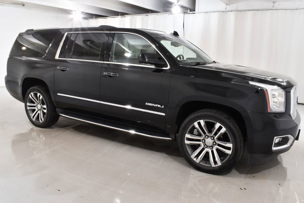 Used 2017 GMC Yukon XL Denali w/ Open Road Package AWD/4WD image 5