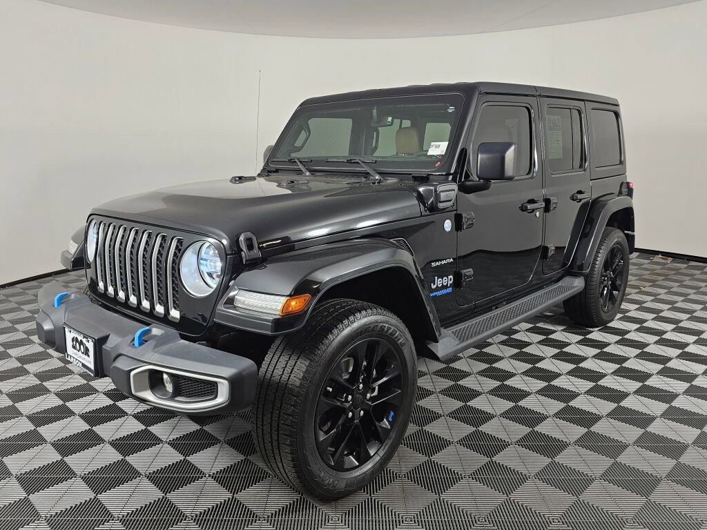 Used 2022 Jeep Wrangler Unlimited Sahara 4xe image 7