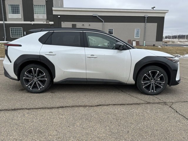 Used 2024 Toyota bZ4X Limited image 13