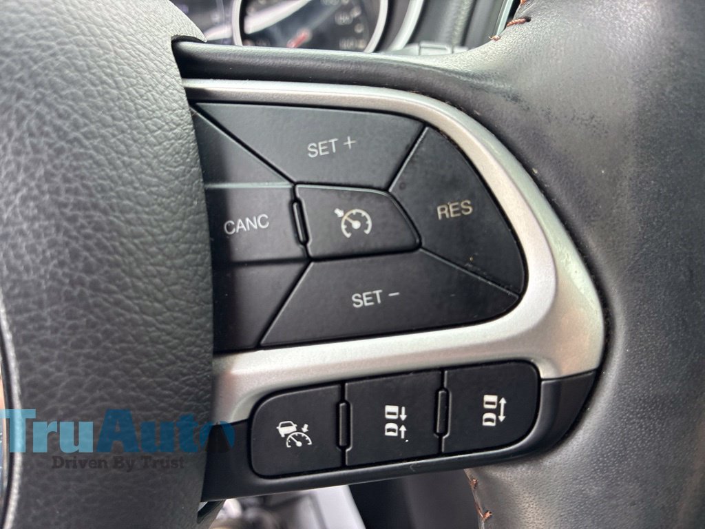 Used 2020 Jeep Compass Latitude FWD image 27