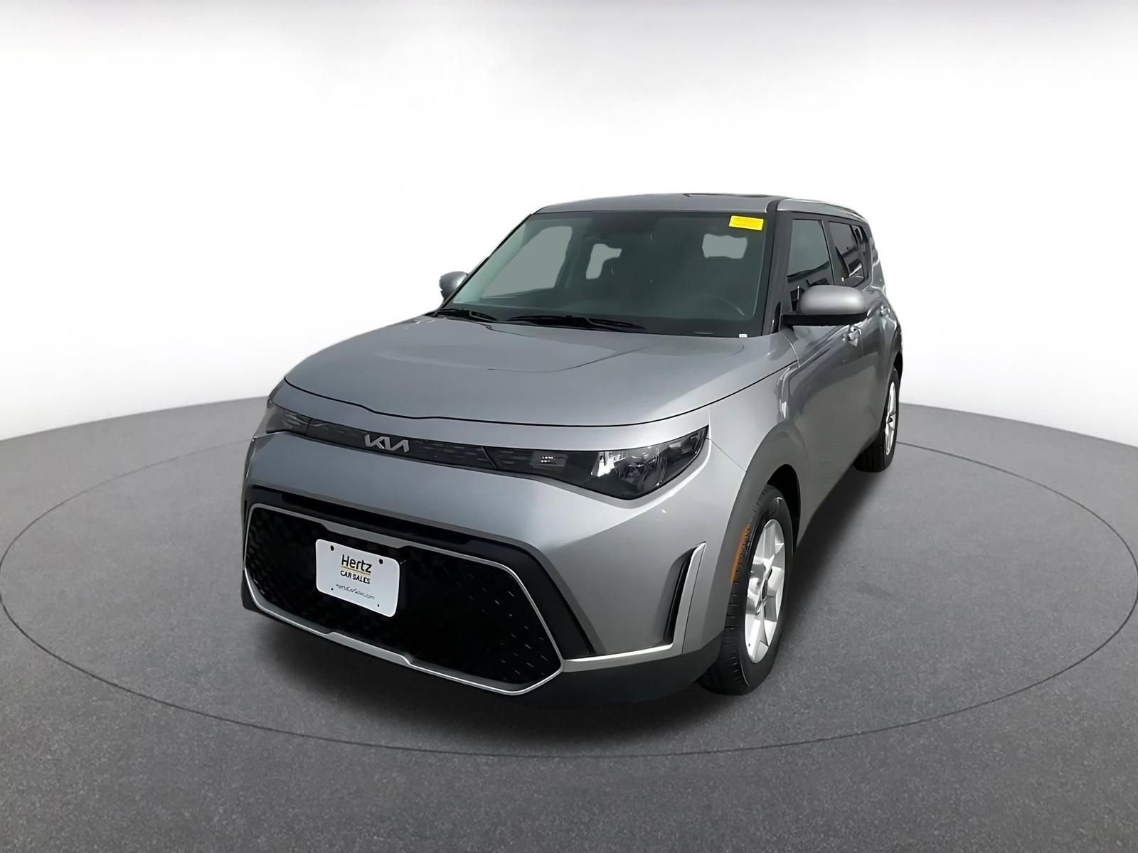 Used 2025 Kia Soul LX w/ LX Technology Package FWD image 7
