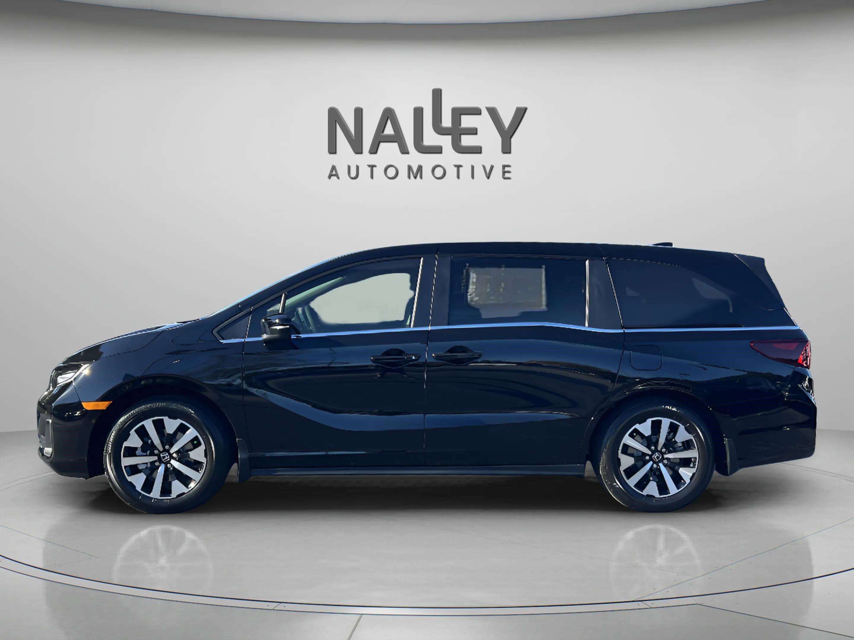 New 2026 Honda Odyssey EX-L image 2