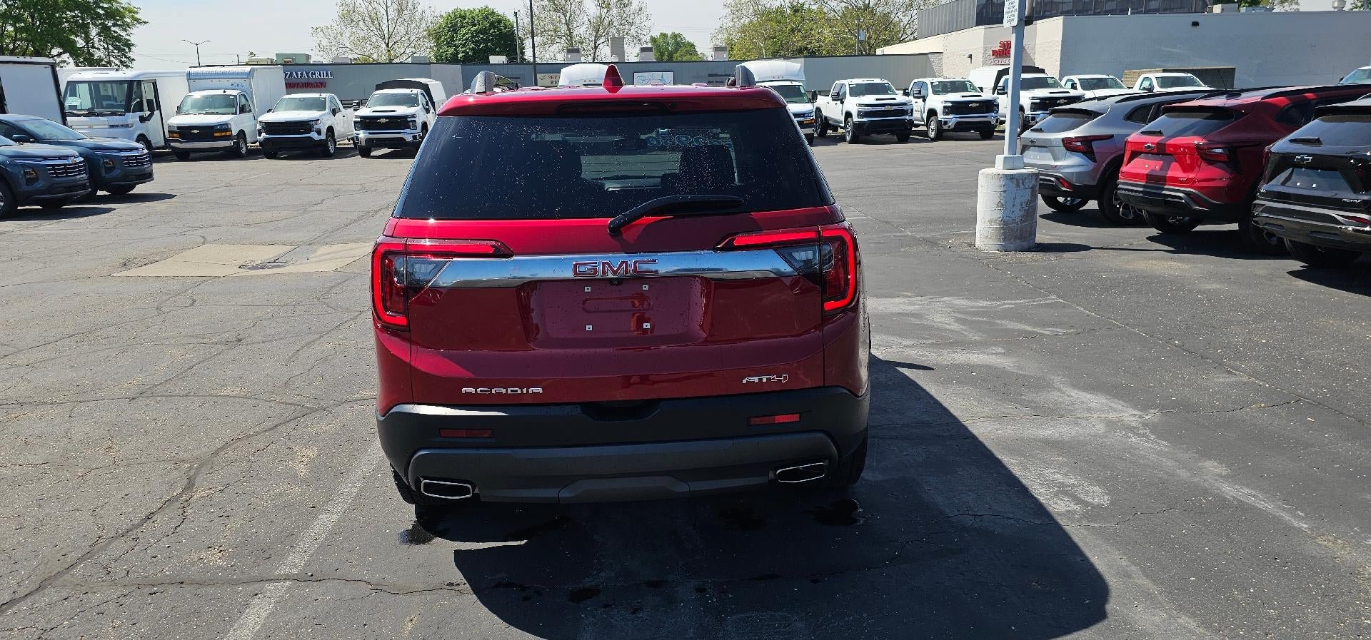 Used 2023 GMC Acadia AT4 w/ Trailering Package AWD/4WD image 6