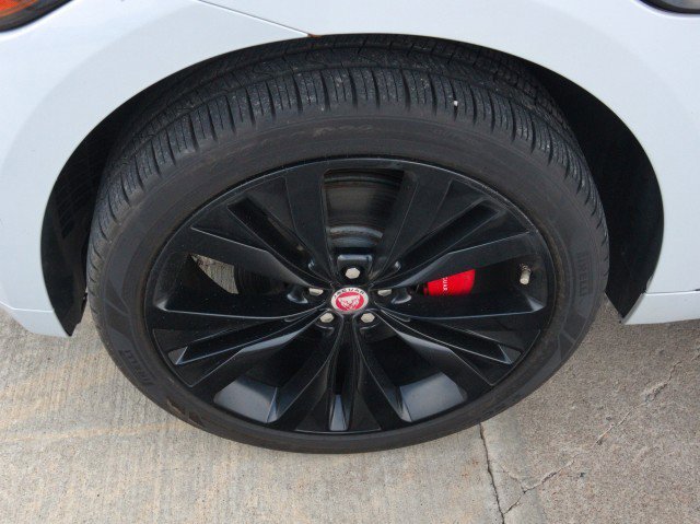 Used 2017 Jaguar F-PACE S image 11