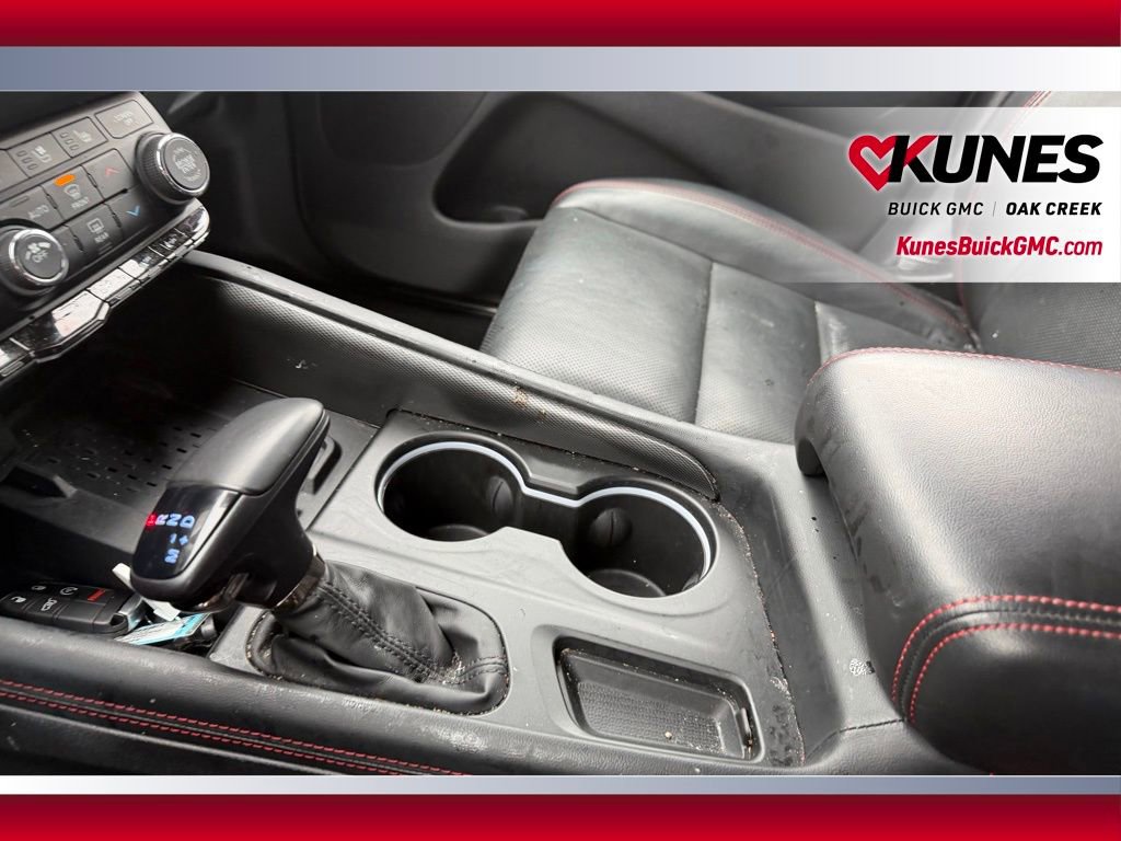 Used 2025 Dodge Durango GT image 17