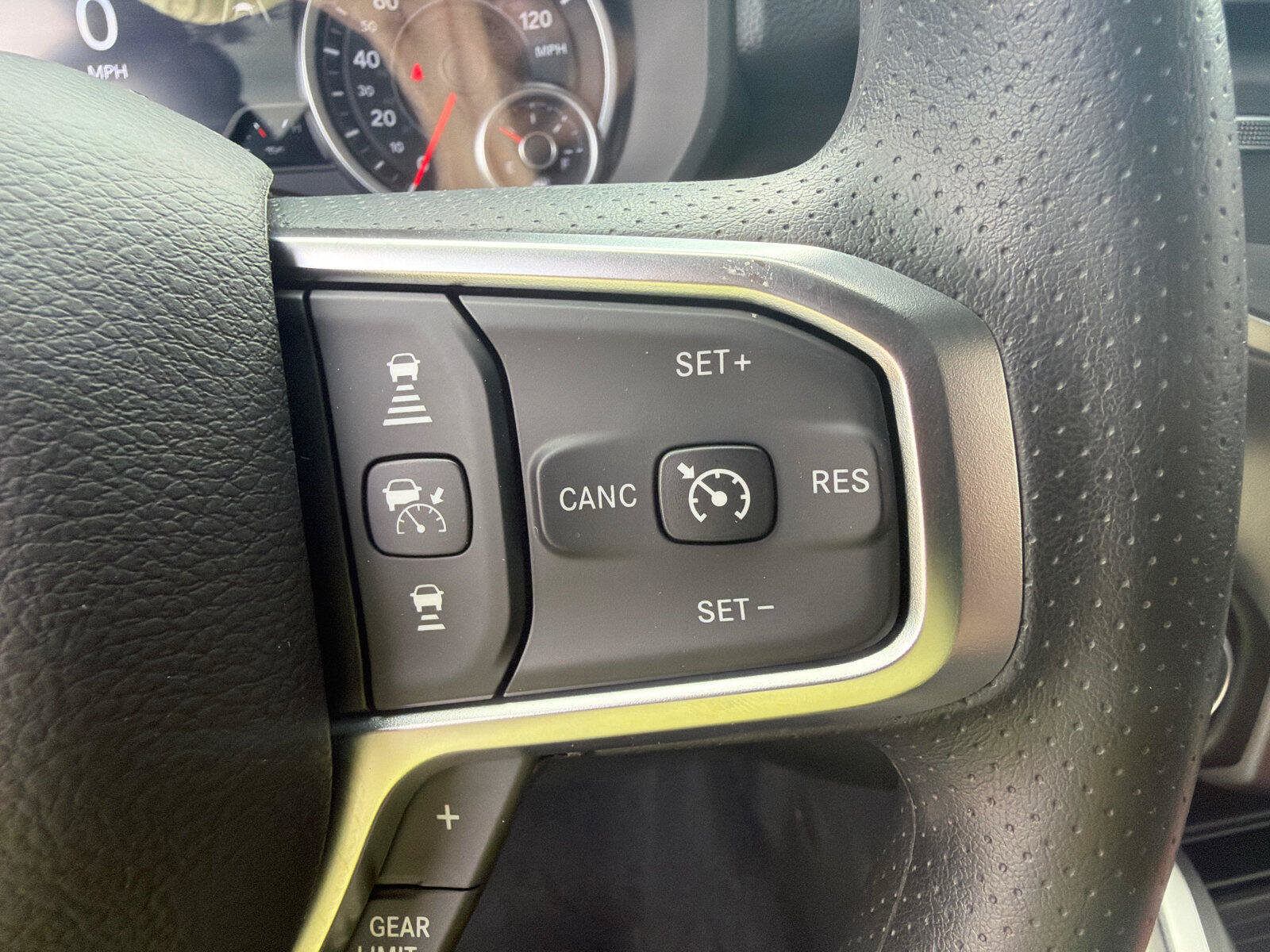 New 2026 RAM 1500 Express AWD/4WD image 16