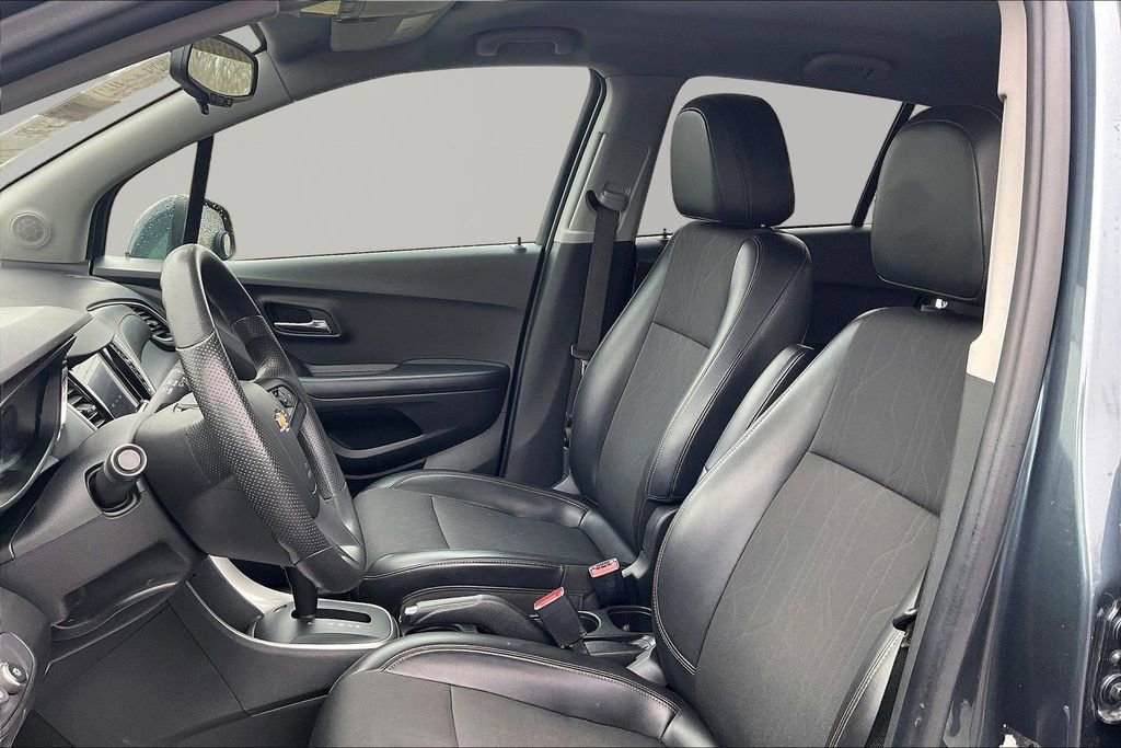 Used 2021 Chevrolet Trax LT image 23