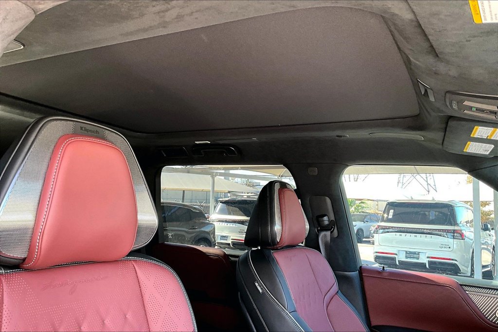 Certified 2026 INFINITI QX80 Autograph w/ Premium Cargo Package AWD/4WD image 18