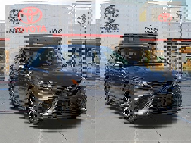 Used 2021 Toyota Camry SE