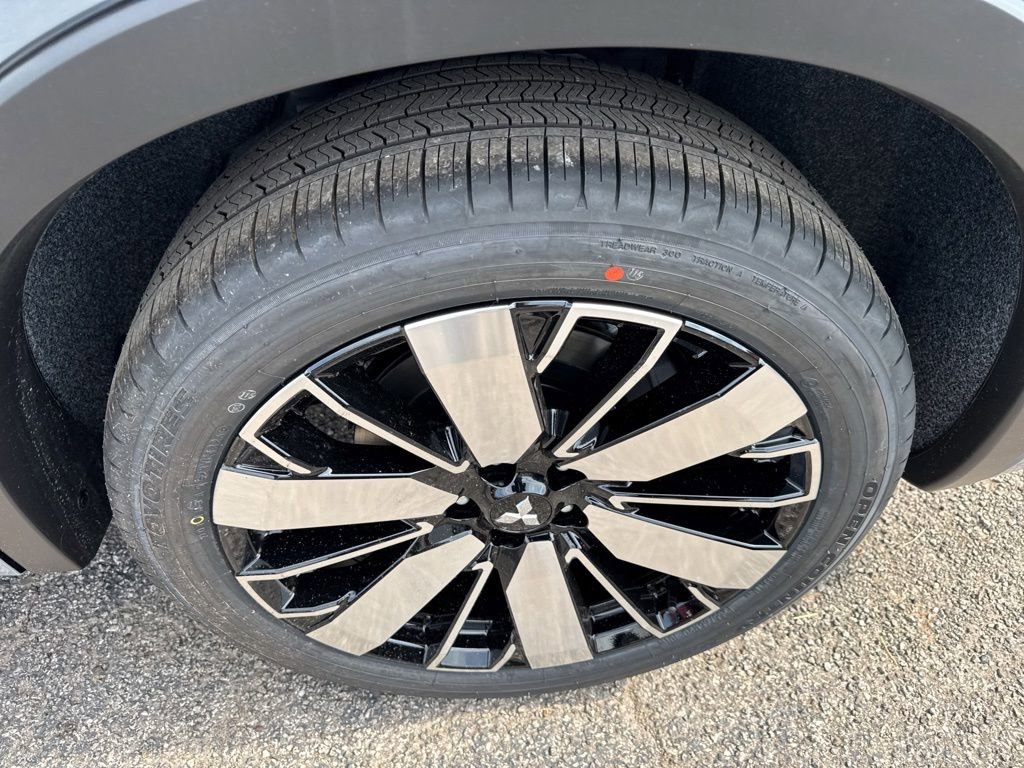 New 2026 Mitsubishi Outlander SEL FWD image 47