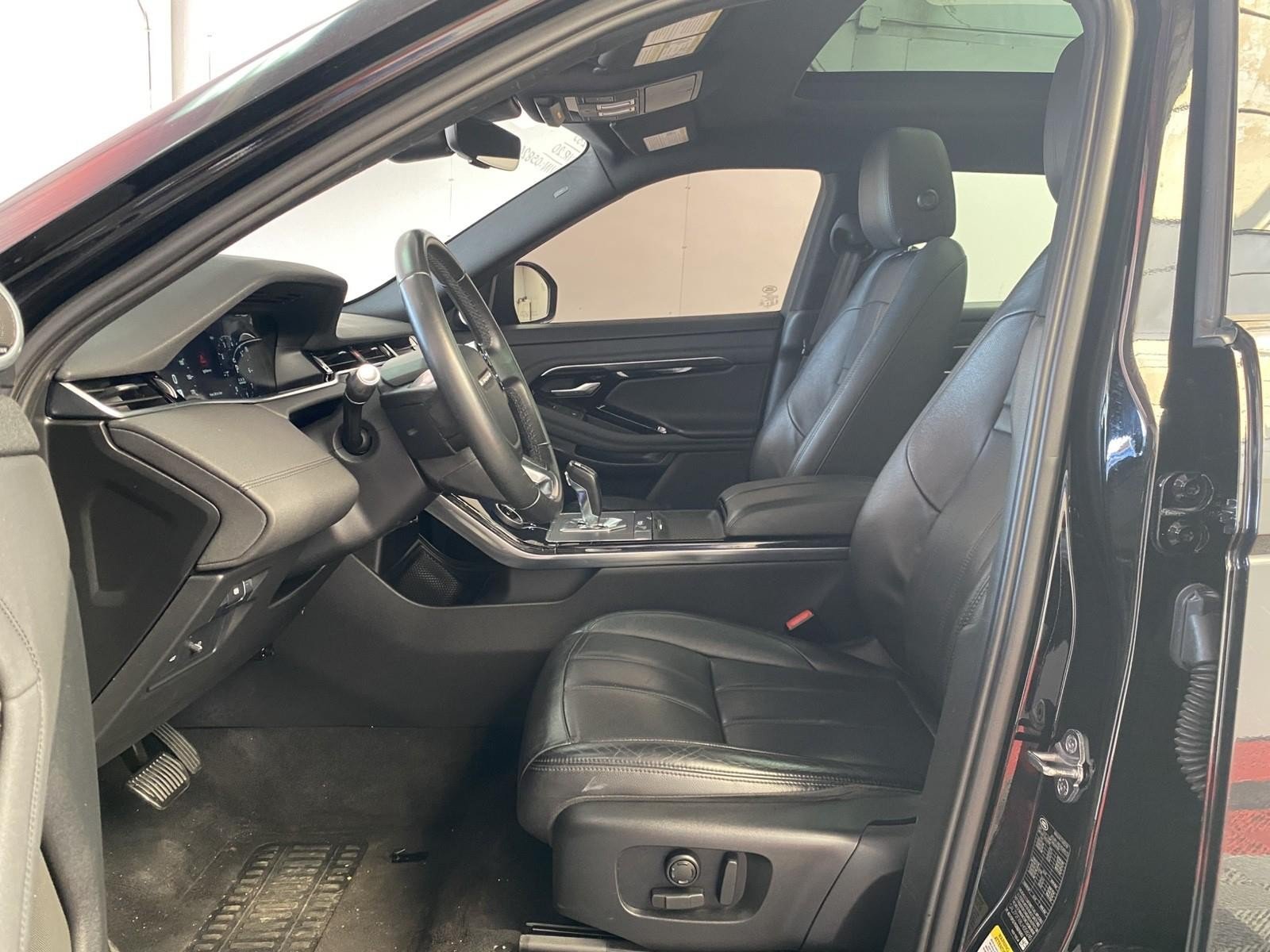 Used 2020 Land Rover Range Rover Evoque SE AWD/4WD image 23