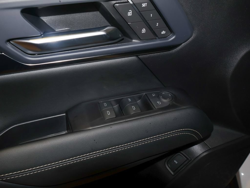 New 2027 GMC Terrain Elevation w/ Elevation Premium Package AWD/4WD image 10