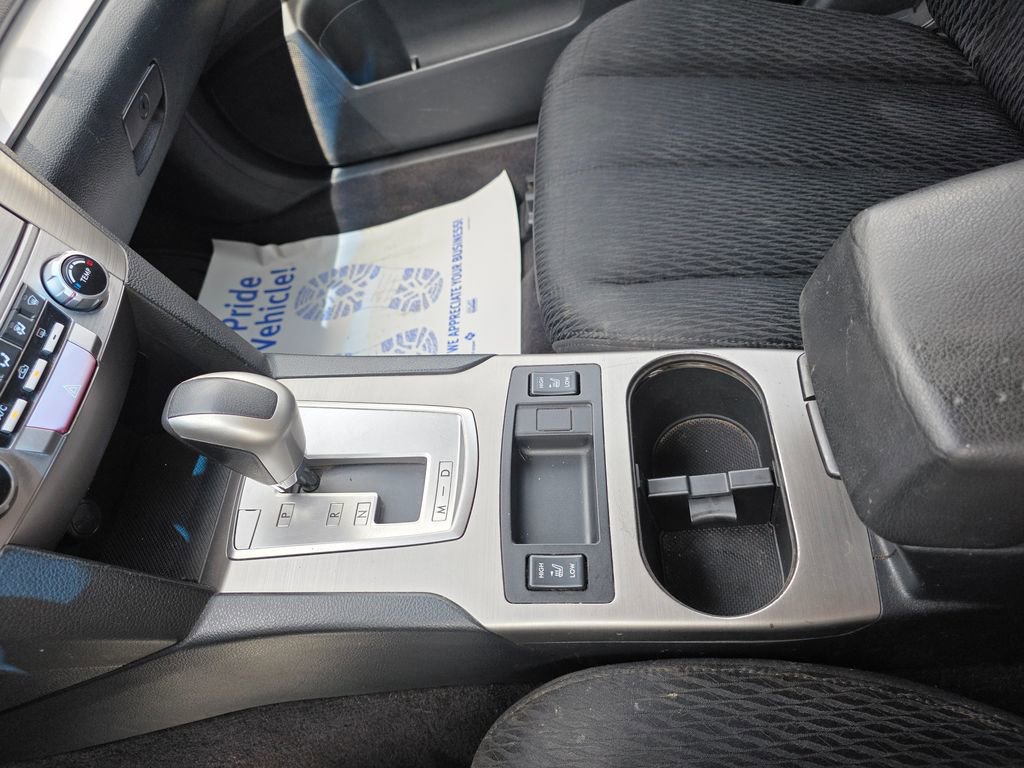 Used 2010 Subaru Outback 2.5i Premium AWD/4WD image 43