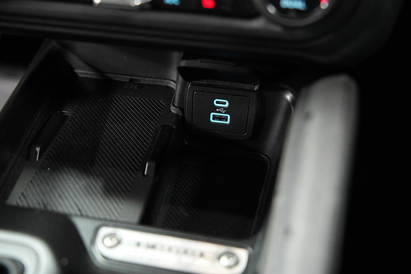 Used 2025 Ford Bronco Badlands image 43