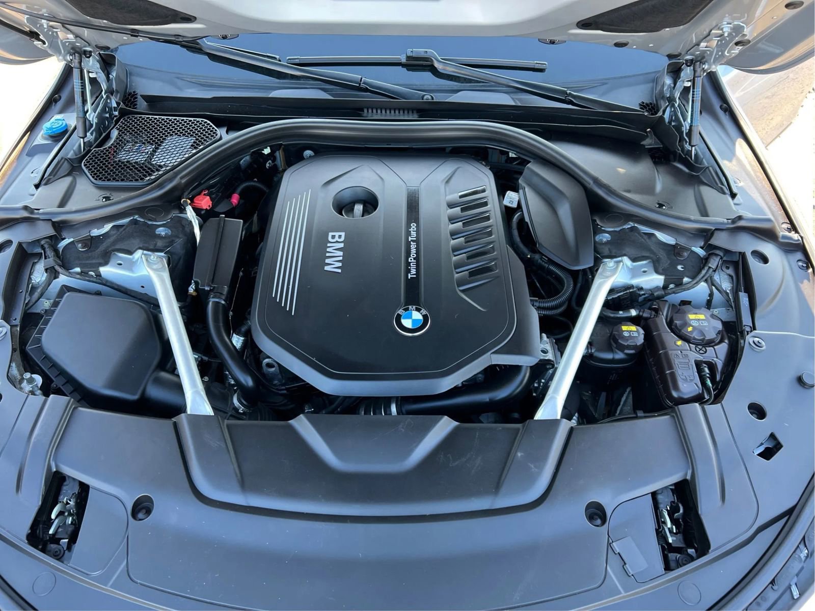 Used 2019 BMW 740i xDrive w/ Executive Package image 22