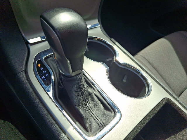 Used 2019 Jeep Grand Cherokee Laredo AWD/4WD image 14