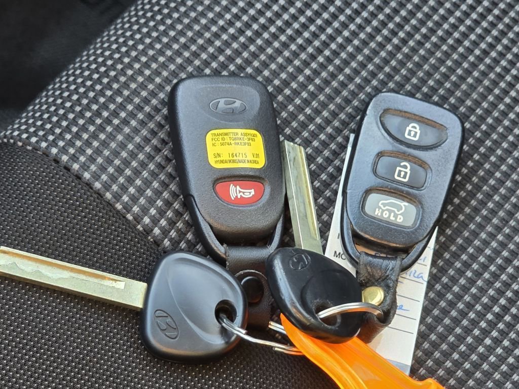 Used 2016 Hyundai Elantra GT image 32