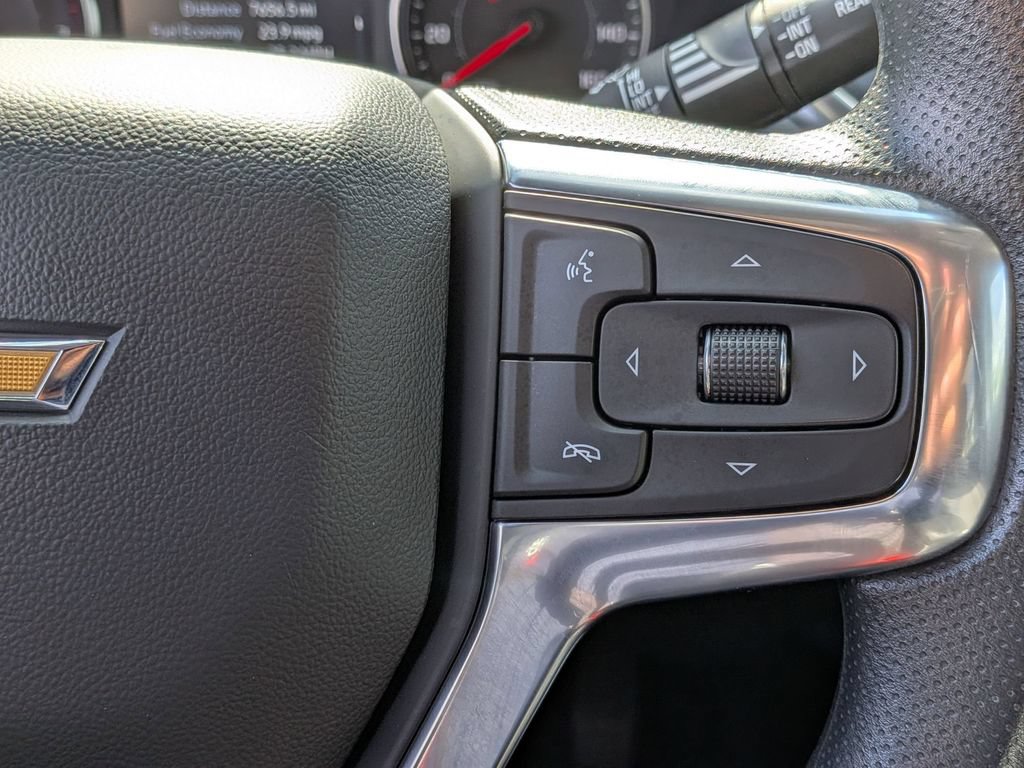 Used 2025 Chevrolet Blazer LT FWD image 21