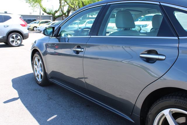 Used 2013 Toyota Avalon XLE FWD image 45
