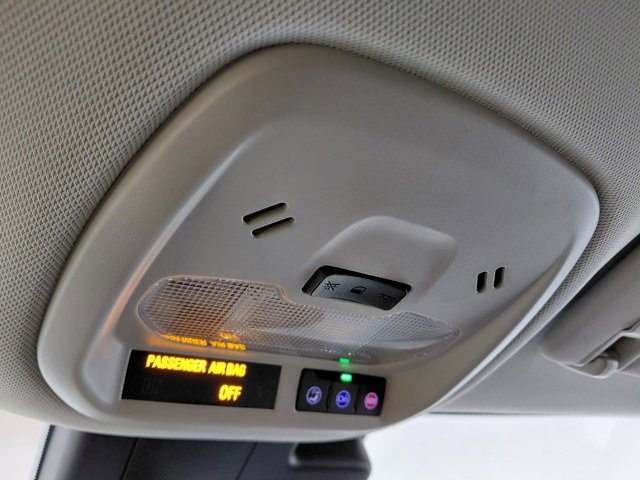 Used 2025 Chevrolet Trax LT image 29