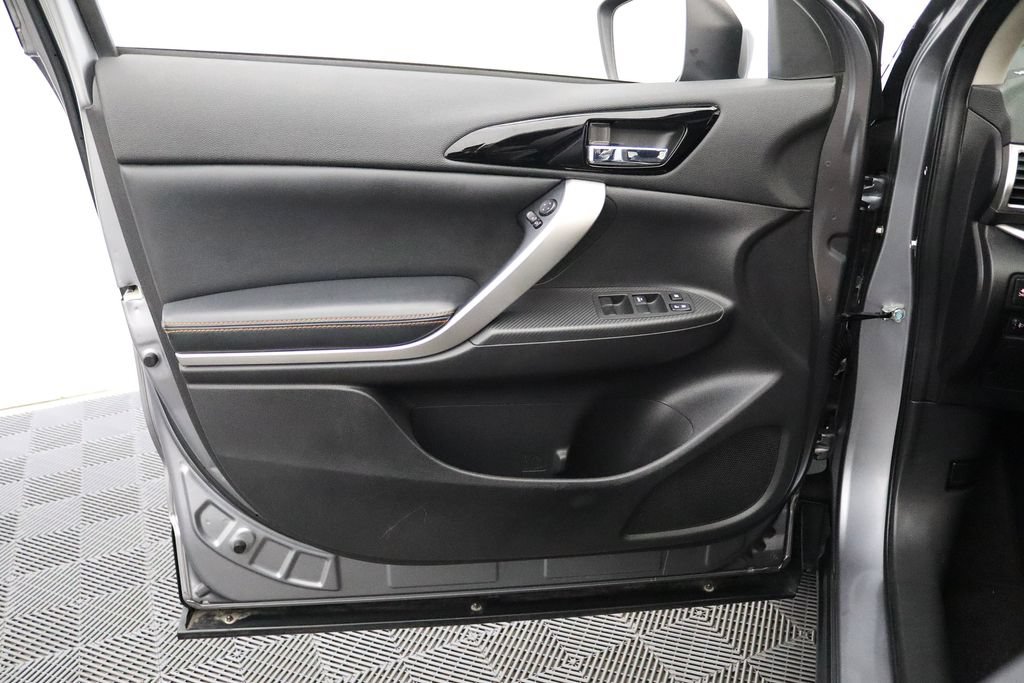Used 2019 Mitsubishi Eclipse Cross SEL AWD/4WD image 15