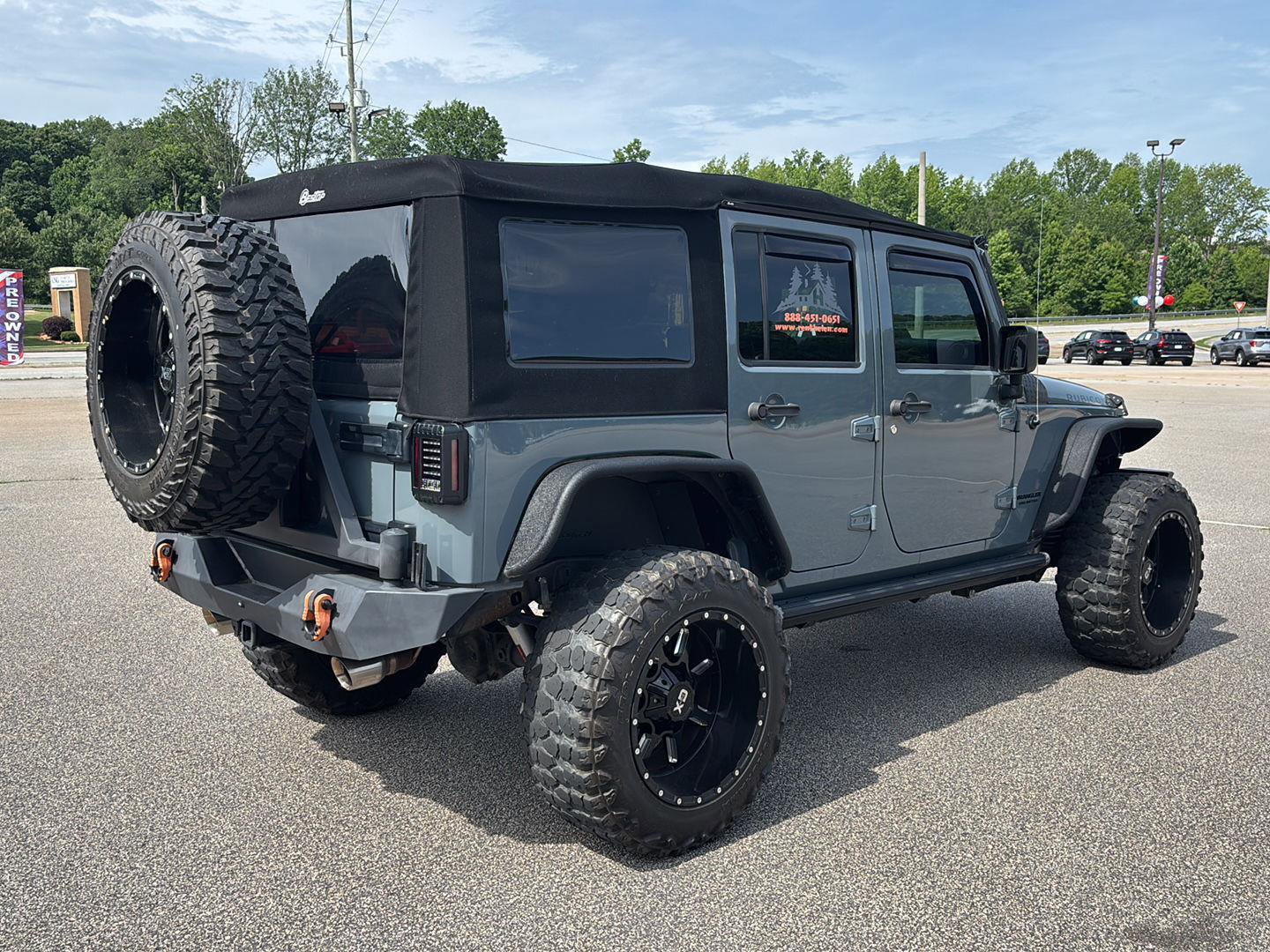 Used 2015 Jeep Wrangler Unlimited Rubicon w/ Dual Top Group AWD/4WD image 3