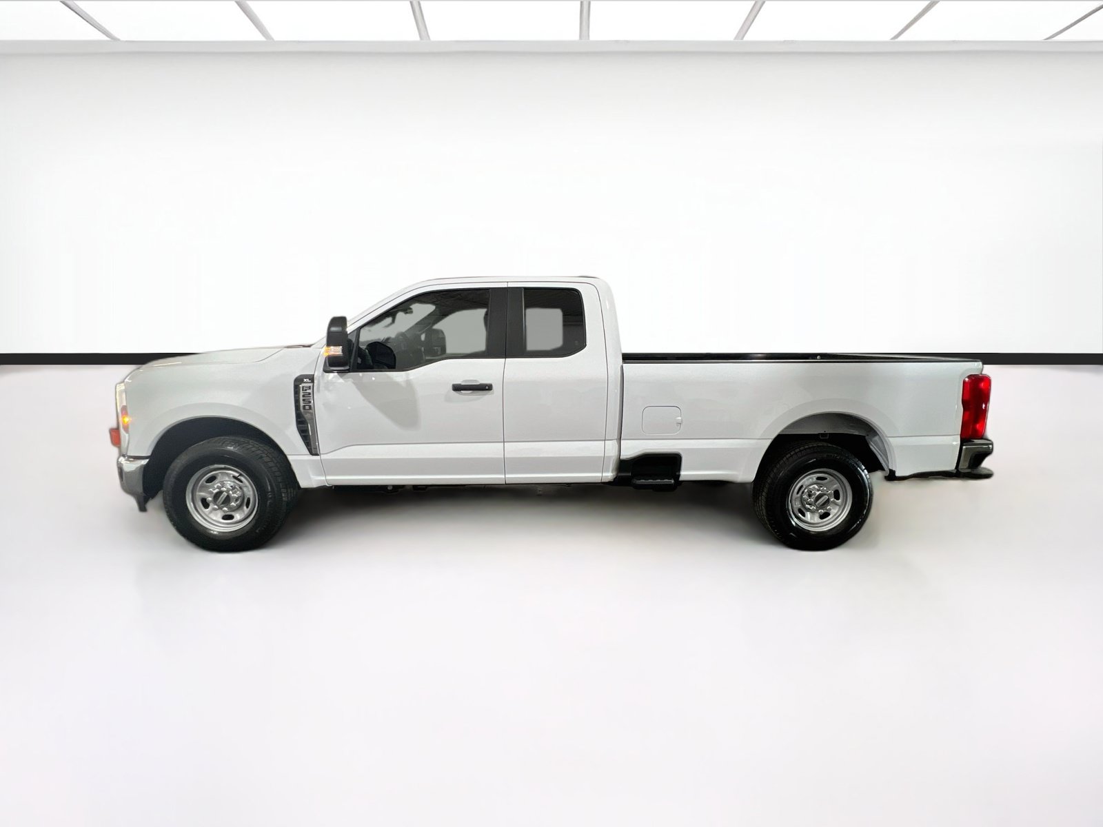 Used 2024 Ford F250 XL w/ XL Chrome Package RWD image 21