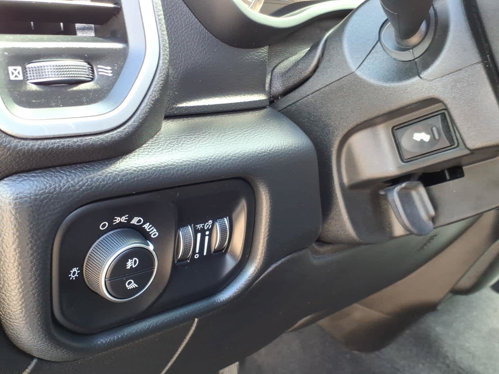 Used 2020 RAM 2500 Laramie AWD/4WD image 4