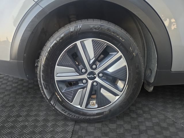 Used 2022 Kia Niro LXS FWD image 34