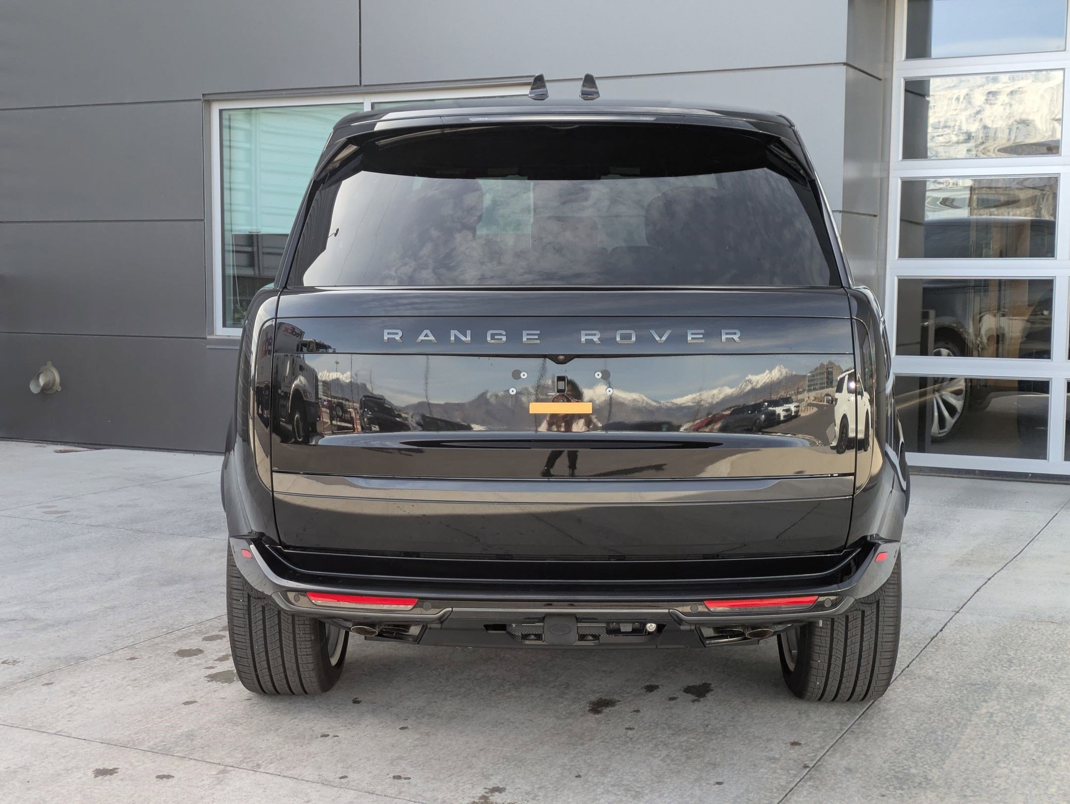 New 2026 Land Rover Range Rover SE image 7