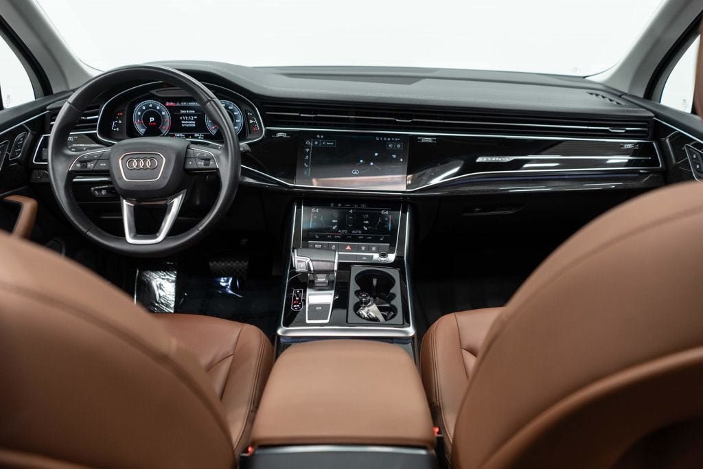 Used 2023 Audi Q7 2.0T Premium w/ Convenience Package AWD/4WD image 9