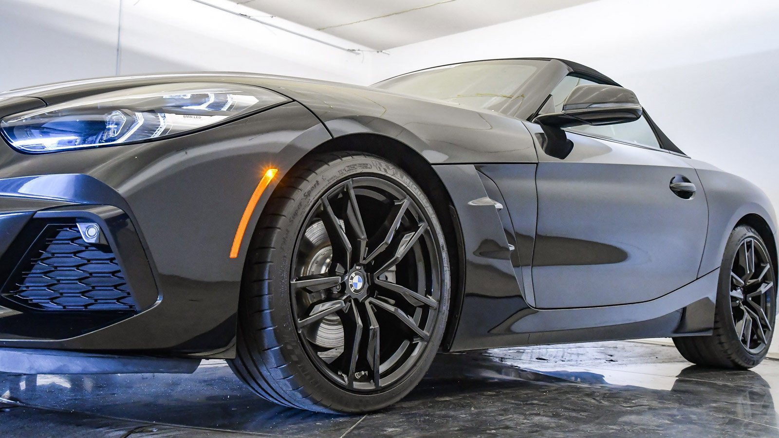 Certified 2022 BMW Z4 sDrive30i w/ M Sport Package image 10