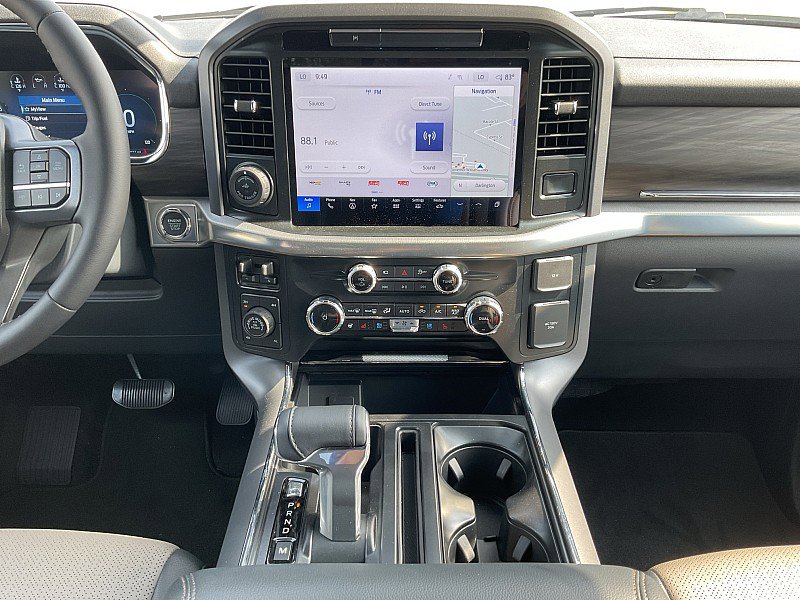 New 2025 Ford F150 Lariat w/ Equipment Group 501A Mid image 14