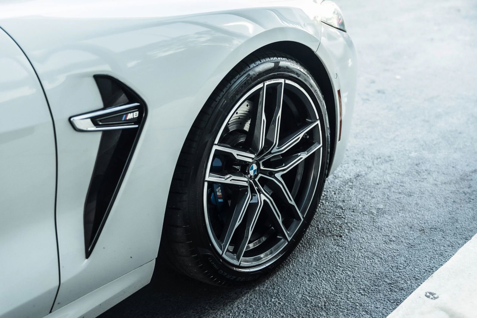 Used 2020 BMW M8 Coupe AWD/4WD image 15