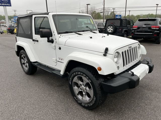 Used 2016 Jeep Wrangler Sahara w/ Connectivity Group AWD/4WD image 11
