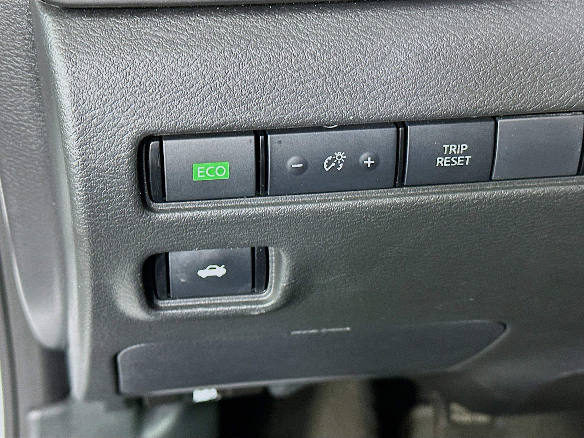 Used 2025 Nissan Sentra S image 17